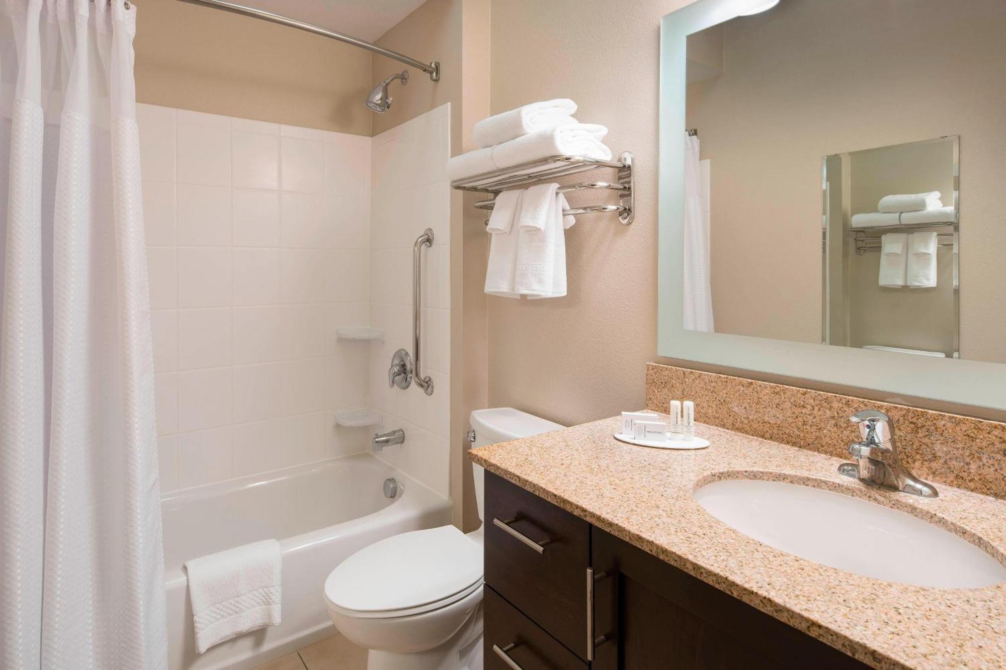 Towneplace Suites By Marriott San Diego Carlsbad / Vista Kültér fotó