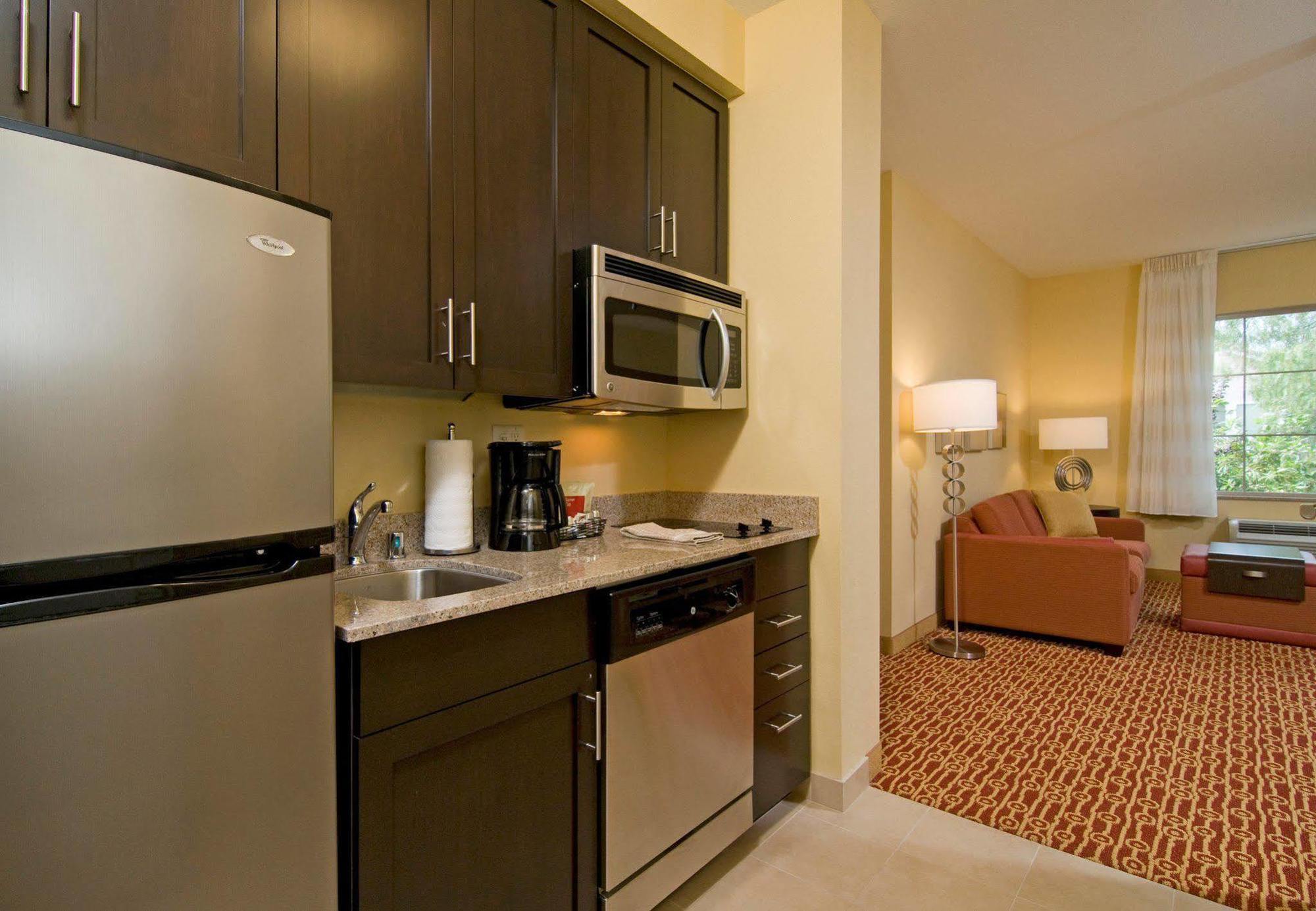 Towneplace Suites By Marriott San Diego Carlsbad / Vista Kültér fotó